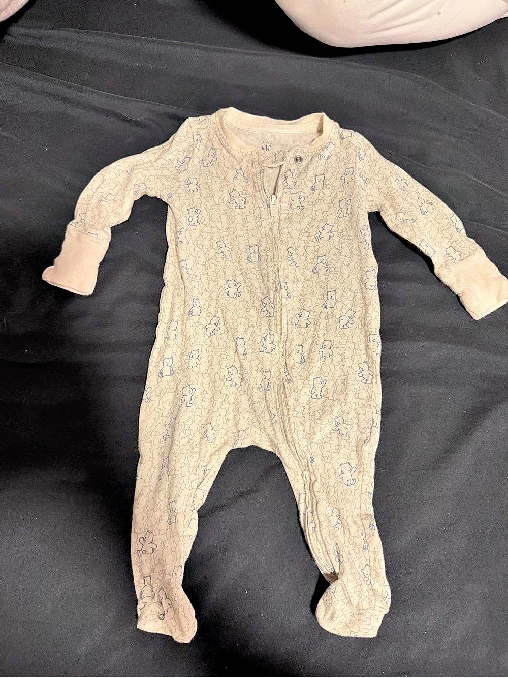 GAP Baby Bear Print Footie Baby 0-3 Months